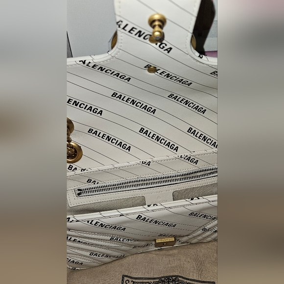 Gucci X BALENCIAGA Calfskin Matelasse Logo Print Small GG Marmont Shoulder Bag - Picture 10 of 17